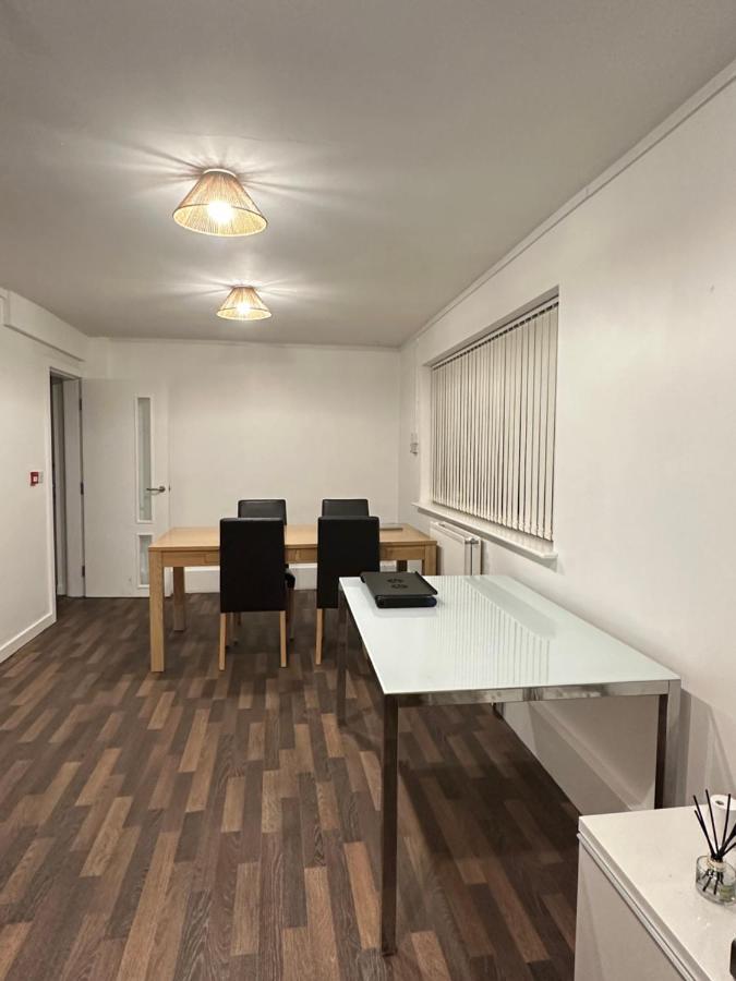 Bright, Warm & Cozy House In Harpurhey Διαμέρισμα Μάντσεστερ Εξωτερικό φωτογραφία