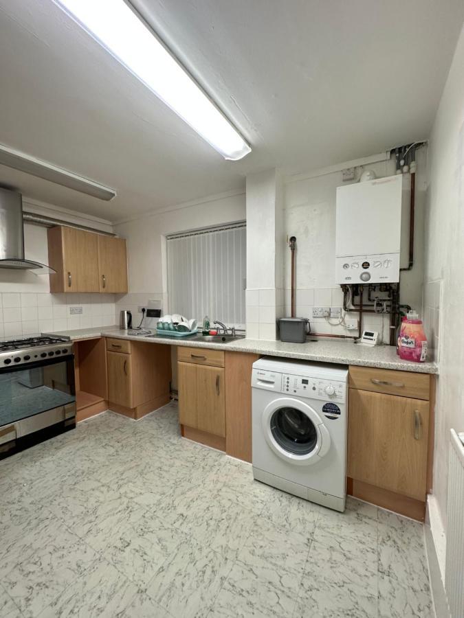 Bright, Warm & Cozy House In Harpurhey Διαμέρισμα Μάντσεστερ Εξωτερικό φωτογραφία